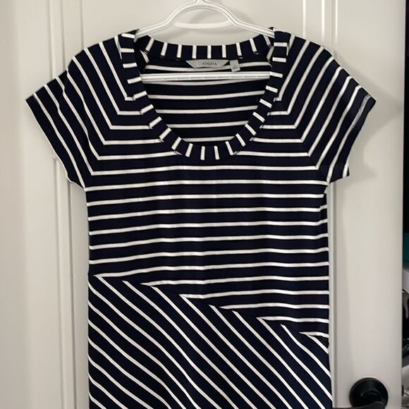 Athleta Makai Maxi T-shirt Dress - Picture 2 of 7